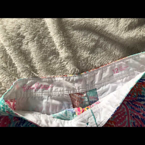 Gorgeous Lilly Pulitzer The Callahan Short size 12 - Picture 4 of 4